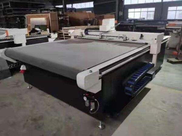 WS1625 Auto Feeding Textile Cutting Flatbed Machine - Görsel 5
